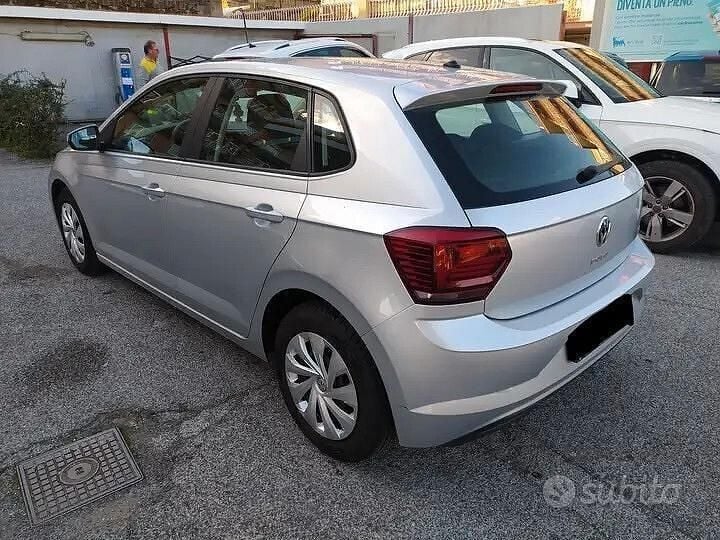 Usata VW Polo Trendline 90 CV (66 kW) 2020 Grigio Utilitaria