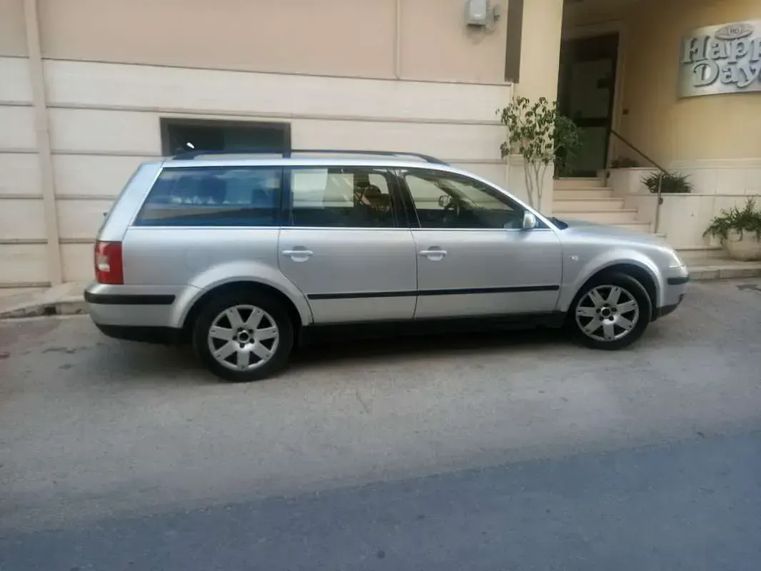 Usata VW Passat Trendline 131 CV (96 kW) 2003 Station wagon