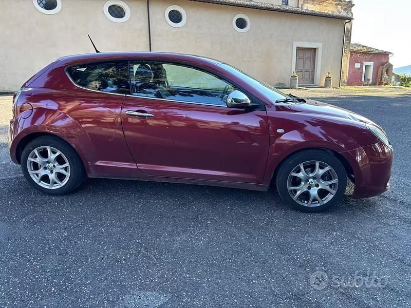 Usata Alfa Romeo MiTo 105 CV (77 kW) 2010 Rosso Utilitaria