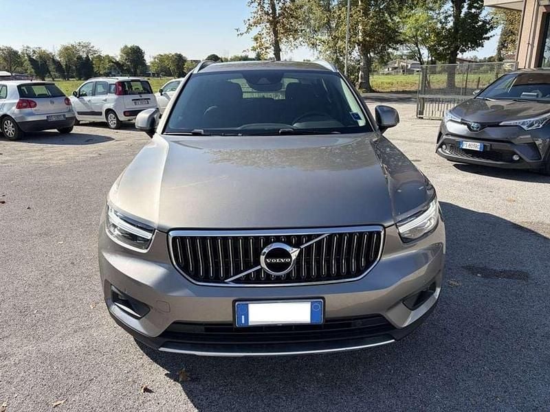 Marrone Usata 2021 Volvo XC40 Inscription SUV | 23.900 € (Ottimo prezzo) - Immagine 1/4