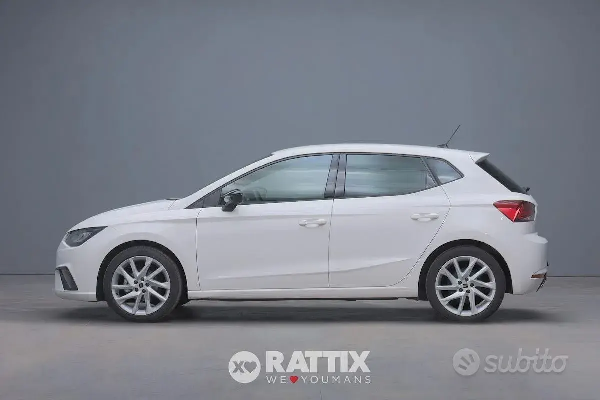 Usata Seat Ibiza FR 95 CV (69 kW) 2023 Bianco candy Utilitaria