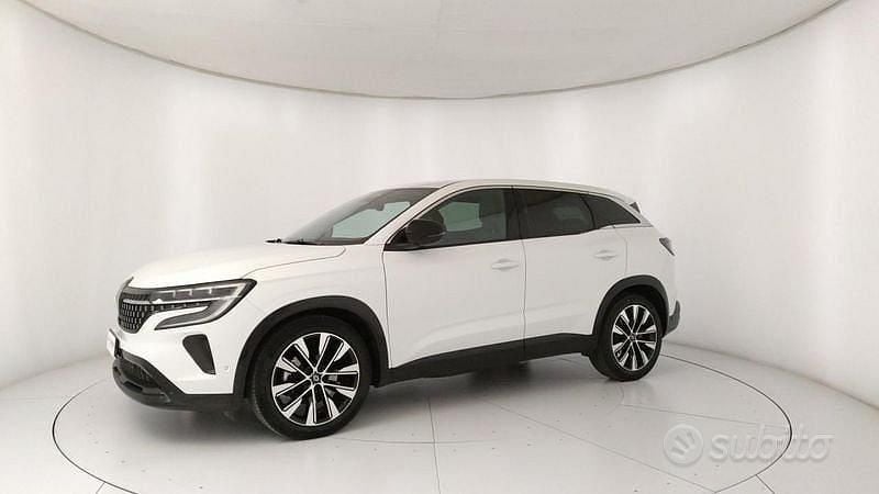 Usata Renault Austral Techno 200 CV (147 kW) 2023 Bianco SUV