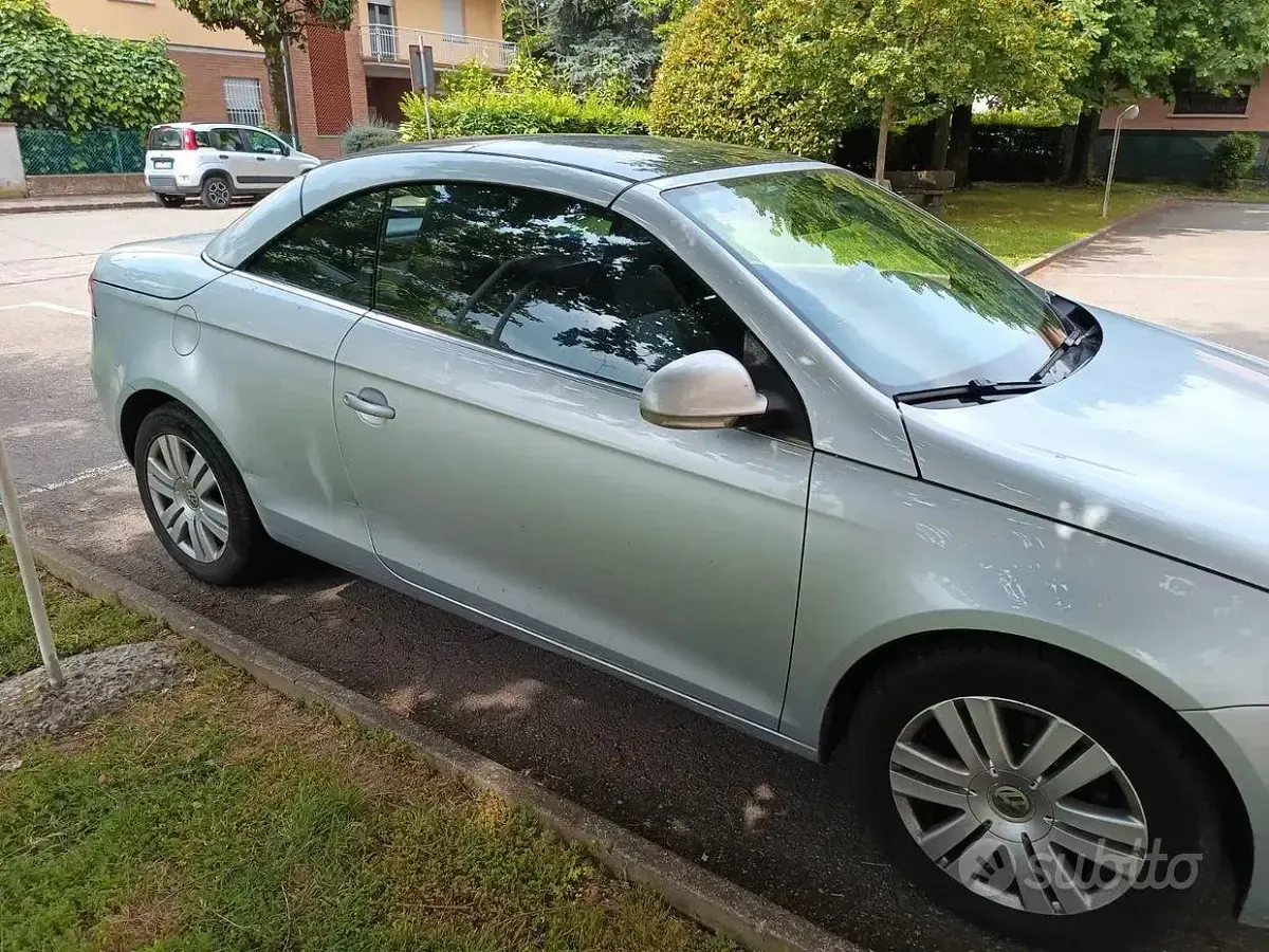 Usata VW Eos 150 CV (110 kW) 2007 Grigio Cabrio