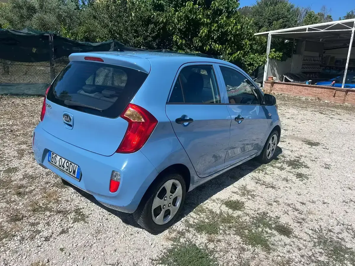 Usata Kia Picanto Style 69 CV (50 kW) 2013 Bluazzurro Utilitaria