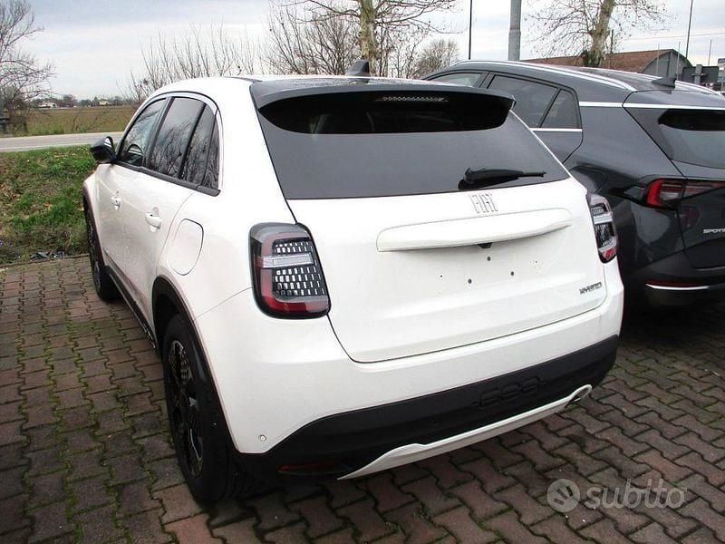 Usata Fiat 600 La Prima 101 CV (74 kW) 2025 Bianco SUV