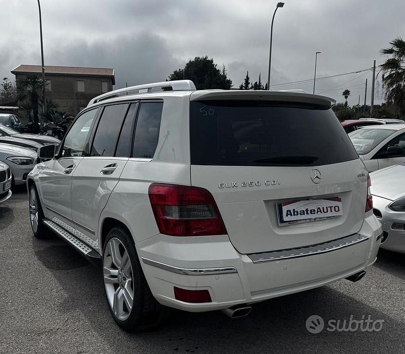 Usata Mercedes GLK250 203 CV (149 kW) 2011 Bianco SUV