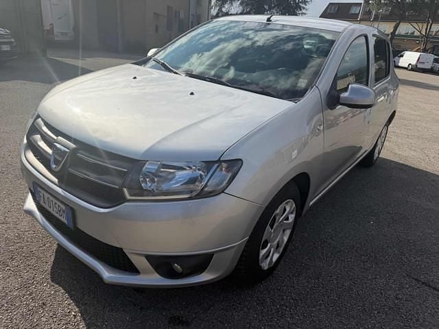 Usata Dacia Sandero 89 CV (65 kW) 2015 Grigio Berlina