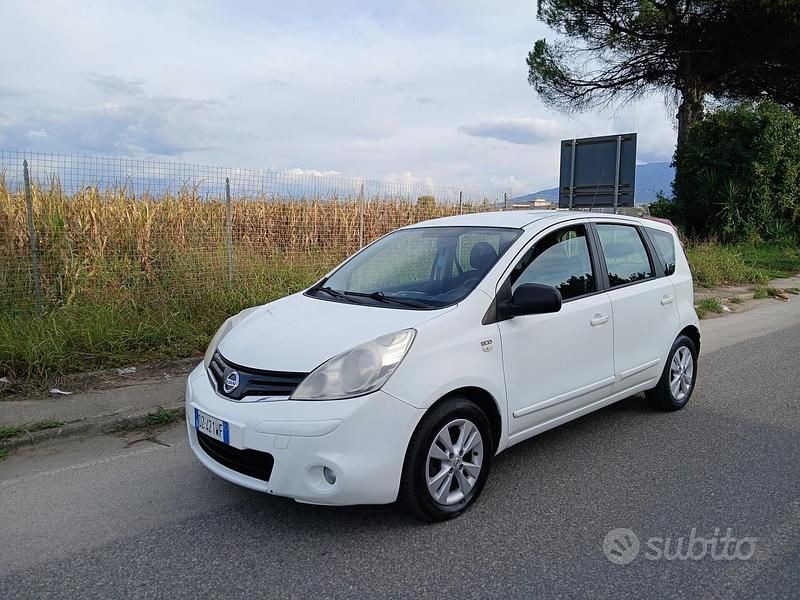 Bianco Usata 2009 Nissan Note N-TEC Monovolume | 2900 € (Buon prezzo) - Immagine 1/4