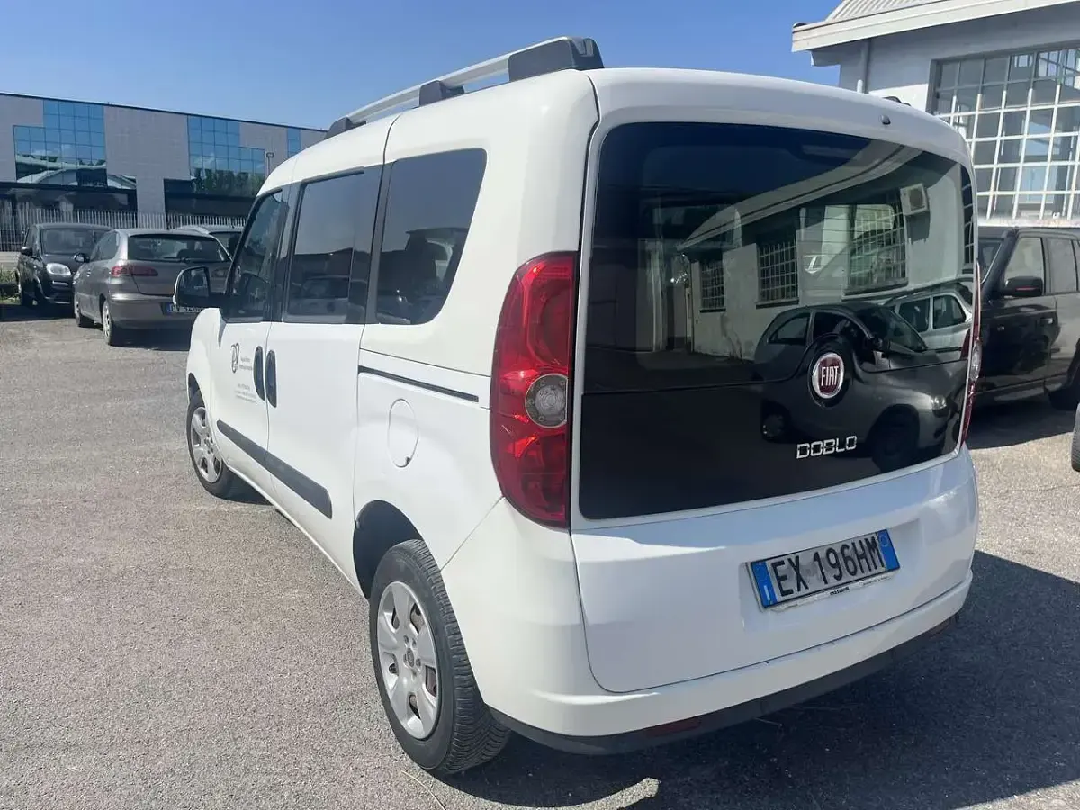 Usata Fiat Doblò Emotion 105 CV (77 kW) 2014 Other Monovolume
