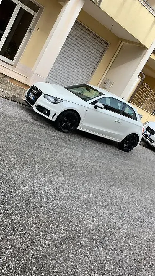 Usata Audi A1 185 CV (136 kW) 2011 Bianco Utilitaria