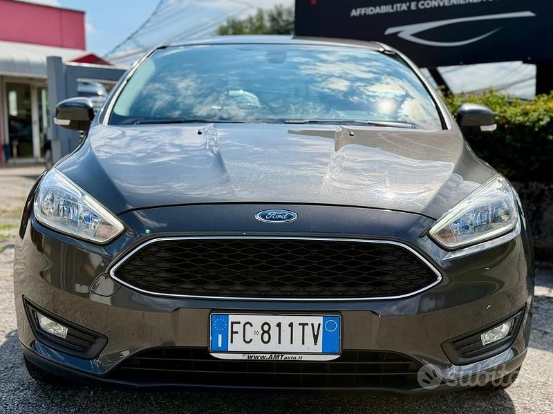 Usata Ford Focus 100 CV (73 kW) 2016 Verde Station wagon