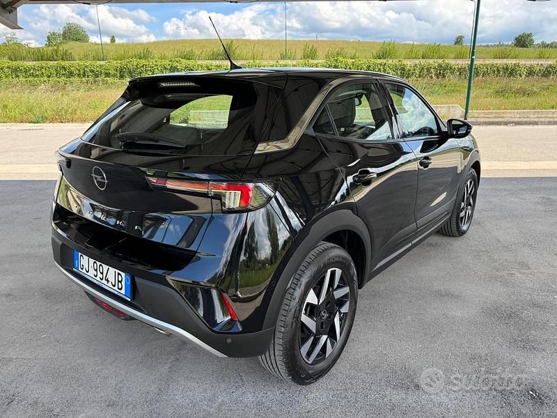 Usata Opel Mokka Elegance 110 CV (80 kW) 2022 Nero SUV