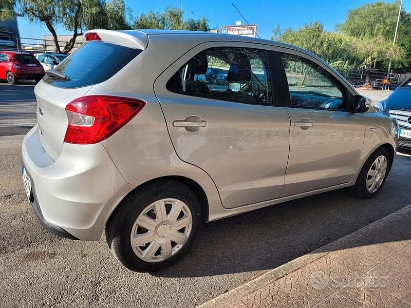 Usata Ford Ka Plus 71 CV (52 kW) 2017 Grigio Utilitaria