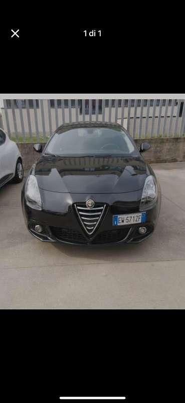 Usata Alfa Romeo Giulietta Business 105 CV (77 kW) 2014 Utilitaria