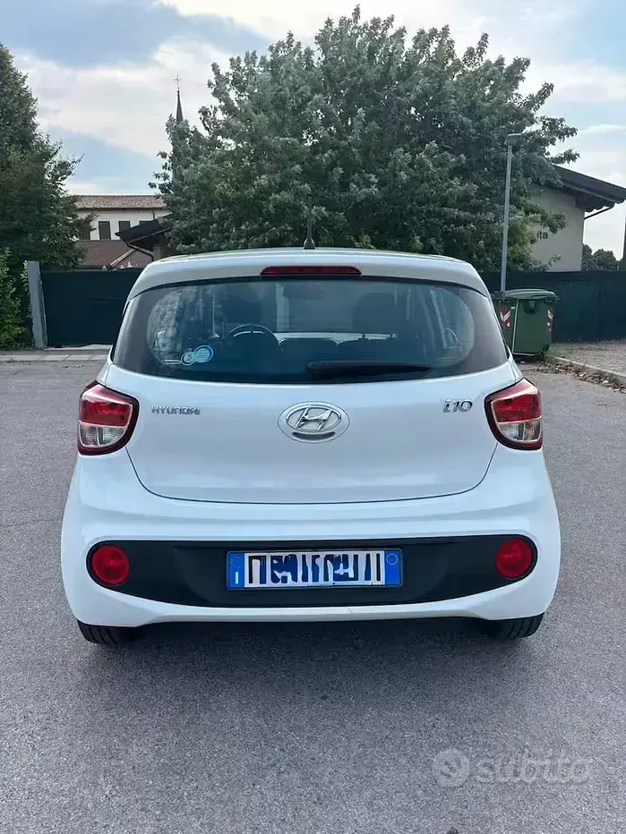 Usata Hyundai i10 Classic 67 CV (49 kW) 2017 Bianco Utilitaria