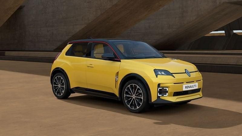 Usata Renault 5 E-Tech Iconic 110 kW (150 CV) 2024 Berlina