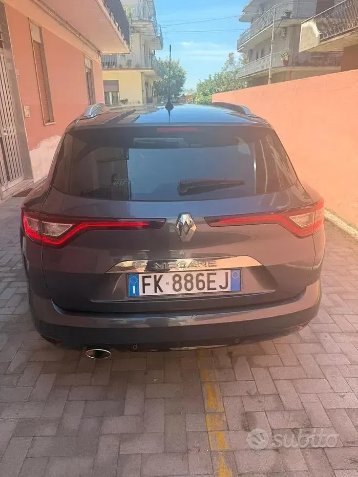 Usata Renault Mégane GrandTour 110 CV (80 kW) 2017 Grigio Station wagon