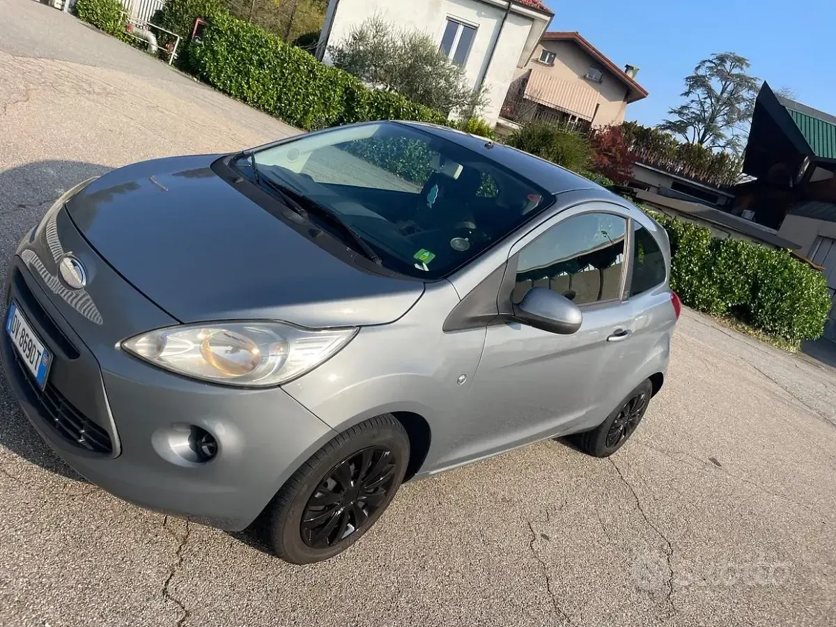Usata Ford Ka 69 CV (50 kW) 2009 Grigio Utilitaria