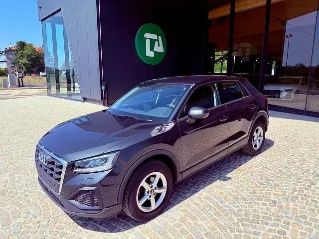 Usata Audi Q2 110 CV (80 kW) 2023 Grigio scuro SUV