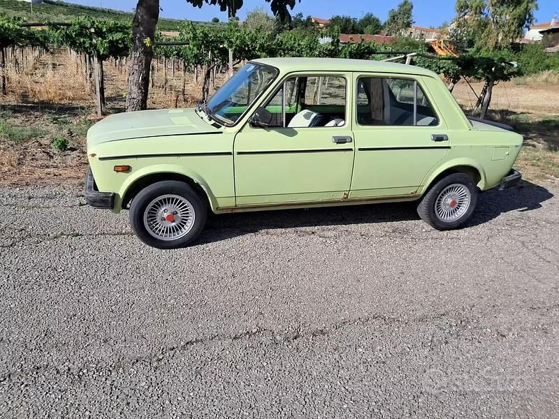 Usata Fiat 128 1970 Verde Utilitaria