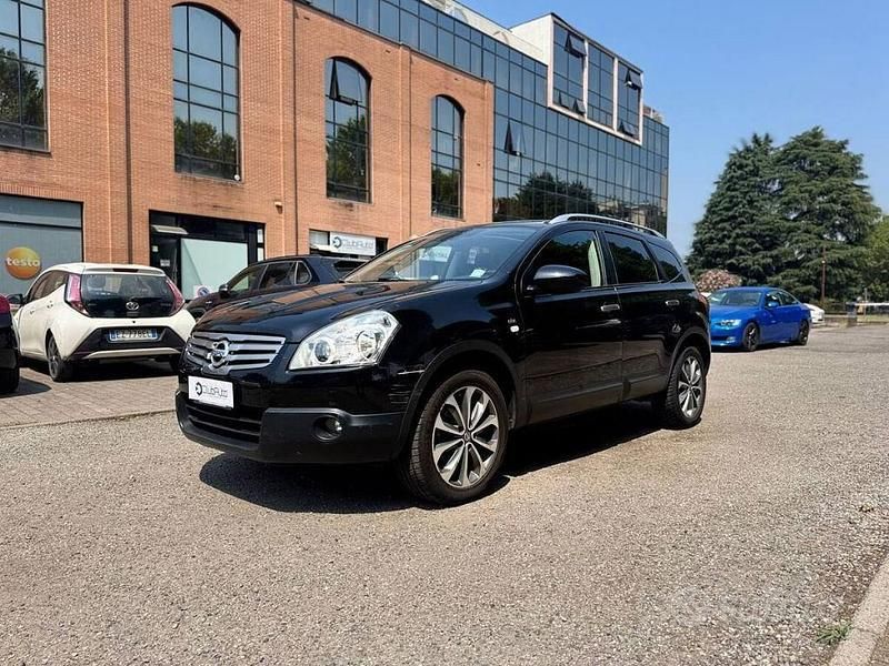 Nero Usata 2010 Nissan Qashqai +2 Tekna SUV | 5290 € (Ottimo prezzo) - Immagine 1/2