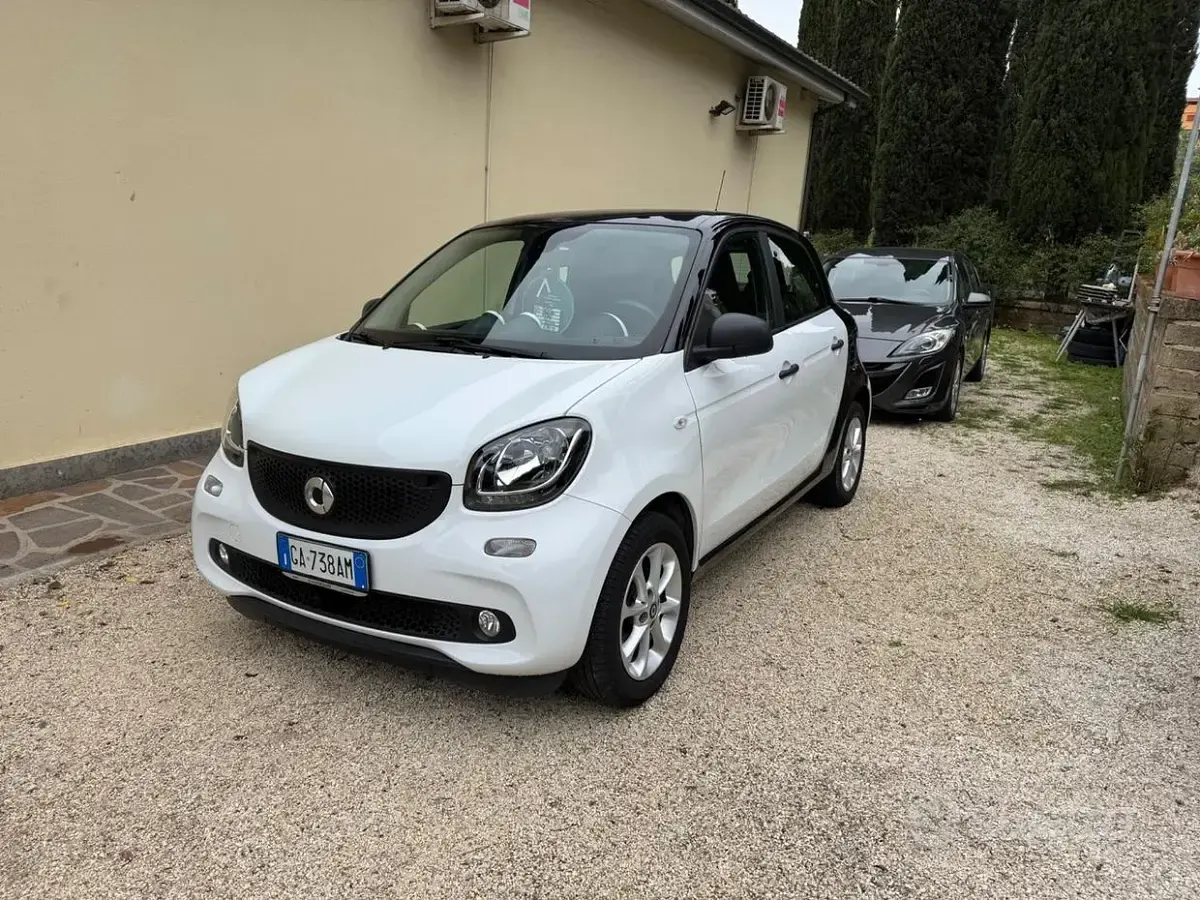 Usata Smart ForFour Passion 71 CV (52 kW) 2019 Bianco Utilitaria