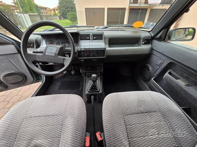Usata Renault Super 5 54 CV (39 kW) 1990 Verde Utilitaria