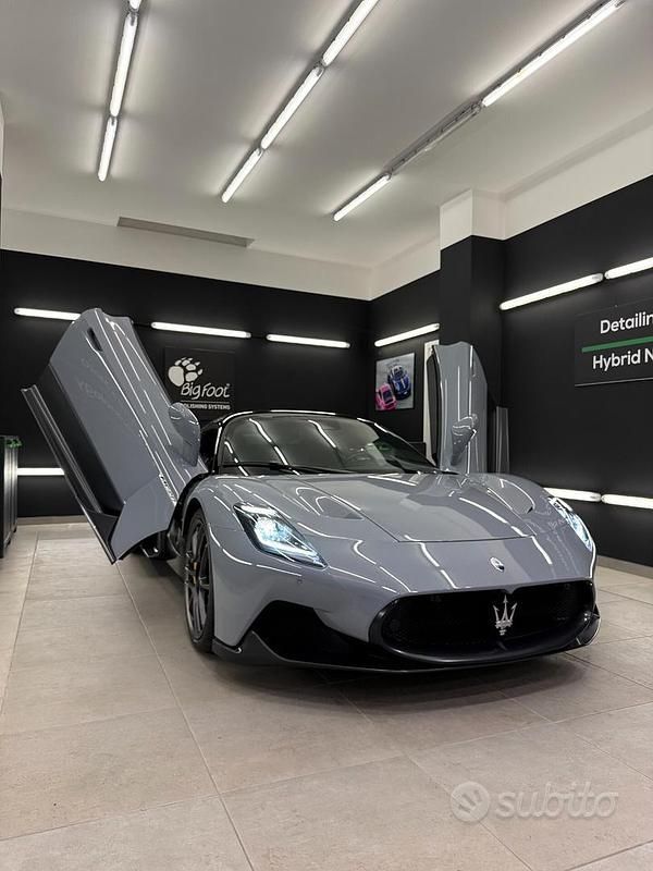 Usata Maserati MC20 630 CV (463 kW) 2023 Grigio Coupé