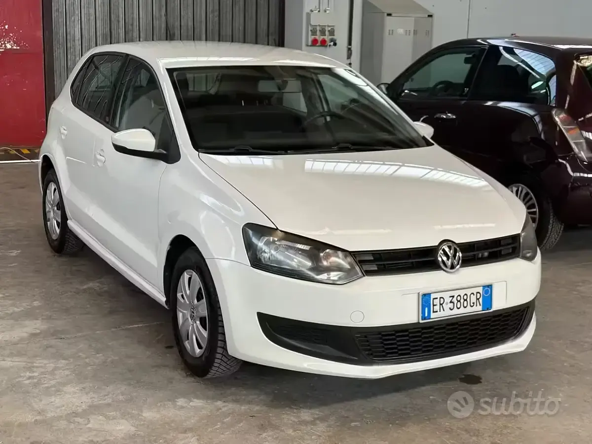 Usata VW Polo Sound 75 CV (55 kW) 2013 Bianco Utilitaria