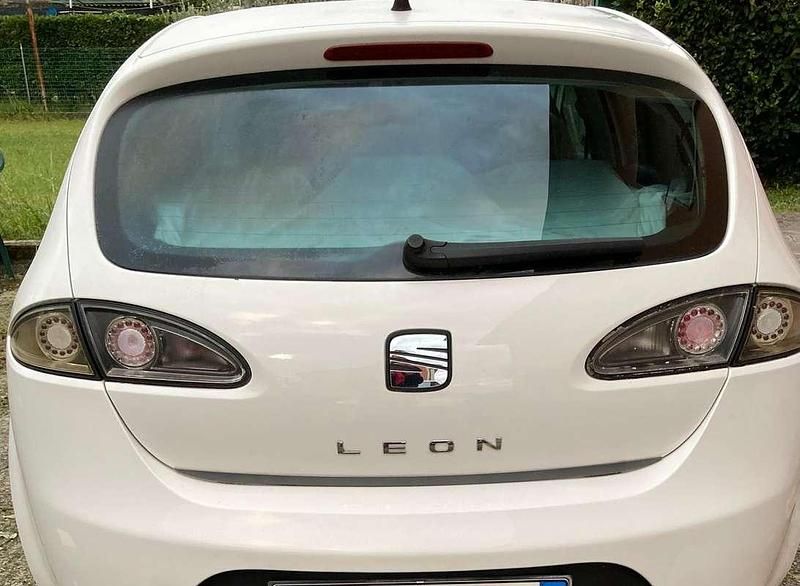 Usata Seat Leon FR 170 CV (125 kW) 2008 Bianco Utilitaria