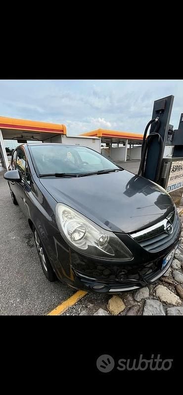 Occasion Opel Corsa 80 ch (58 kW) 2010 Gris Berline
