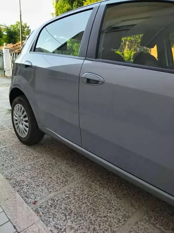 Usata Fiat Punto Evo Dynamic 69 CV (50 kW) 2009 Utilitaria