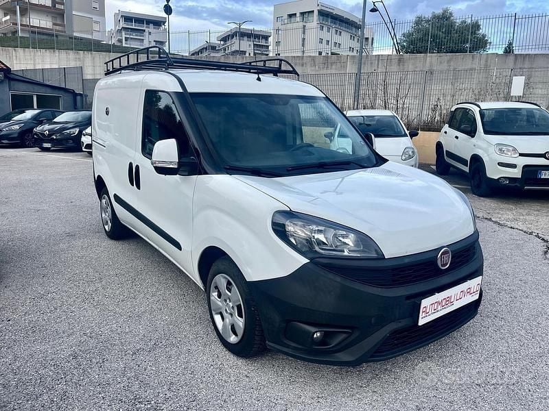 Usata Fiat Doblò 105 CV (77 kW) 2018 Bianco Monovolume