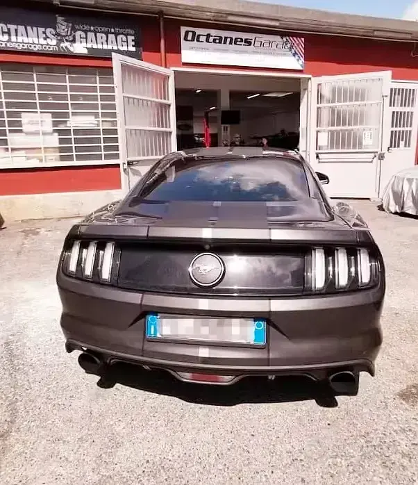 Usata Ford Mustang 317 CV (233 kW) 2016 Grigio Coupé