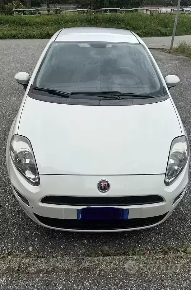 Usata Fiat Grande Punto 75 CV (55 kW) 2013 Bianco Utilitaria
