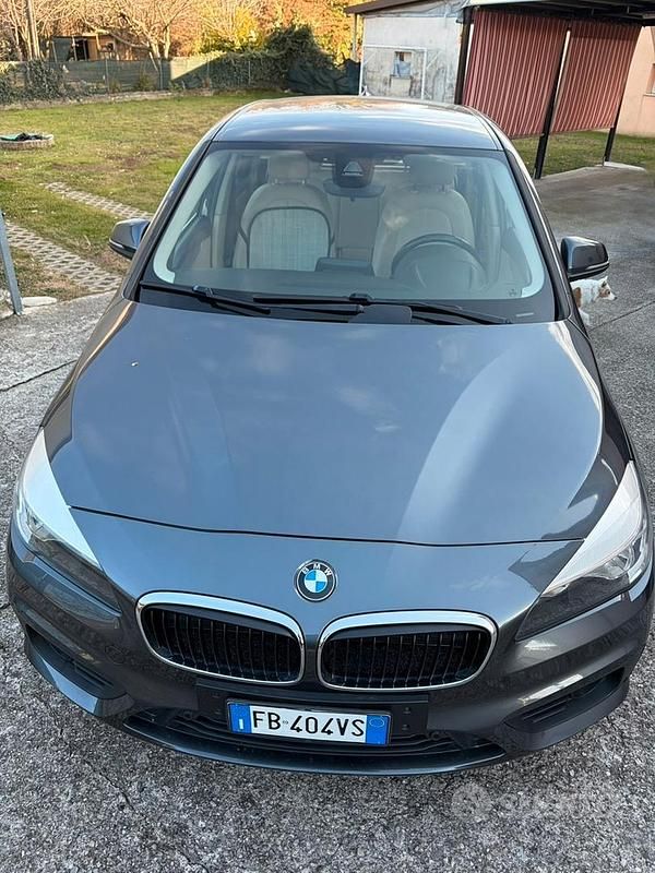 Usata BMW 216 Active Tourer 2015 Grigio Monovolume