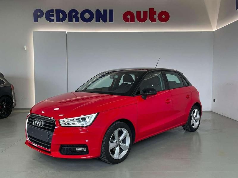 Usata Audi A1 Design 82 CV (60 kW) 2016 Rosso  tetto nero Utilitaria