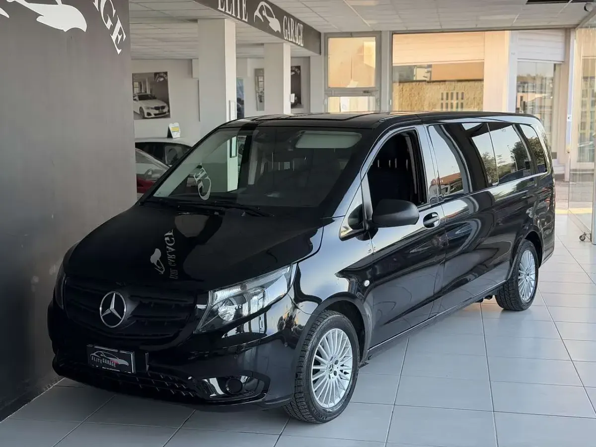 Usata Mercedes Vito 163 CV (119 kW) 2023 Nero Furgone