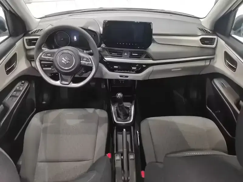 Usata Suzuki Swift 83 CV (61 kW) 2024 Bianco Utilitaria