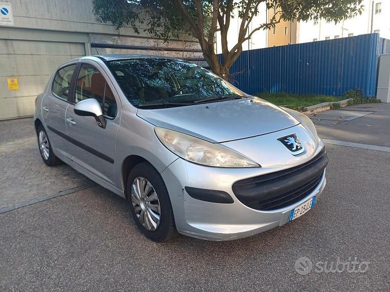Usata Peugeot 207 88 CV (64 kW) 2007 Grigio Berlina