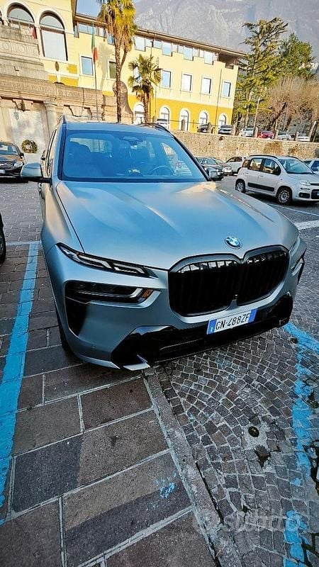 Usata BMW X7 Comfort Edition 340 CV (250 kW) 2023 Grigio SUV