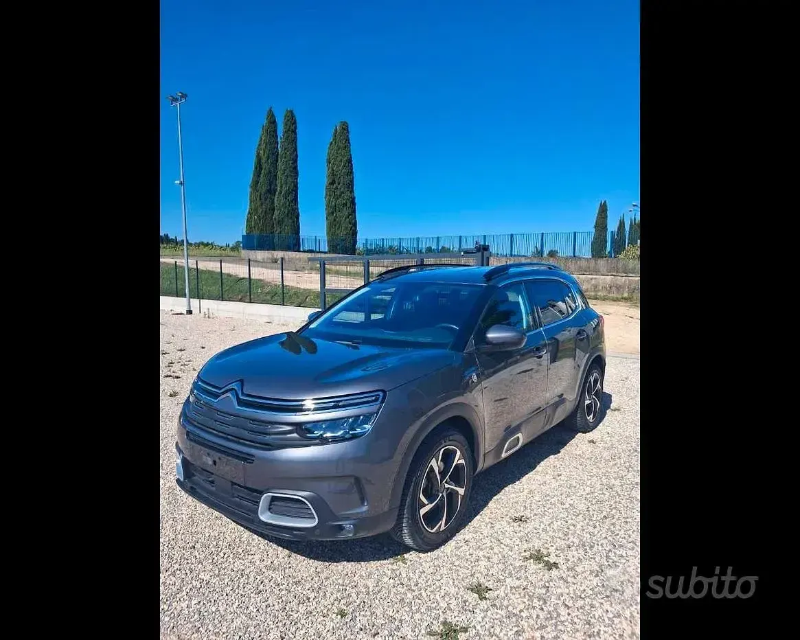 Usata Citroën C5 Aircross PureTech 131 CV (96 kW) 2021 Gris platinium metallise SUV
