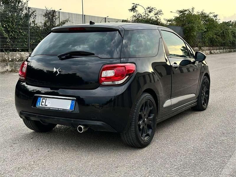 Usata Citroën DS3 So Chic 82 CV (60 kW) 2013 Nero Berlina