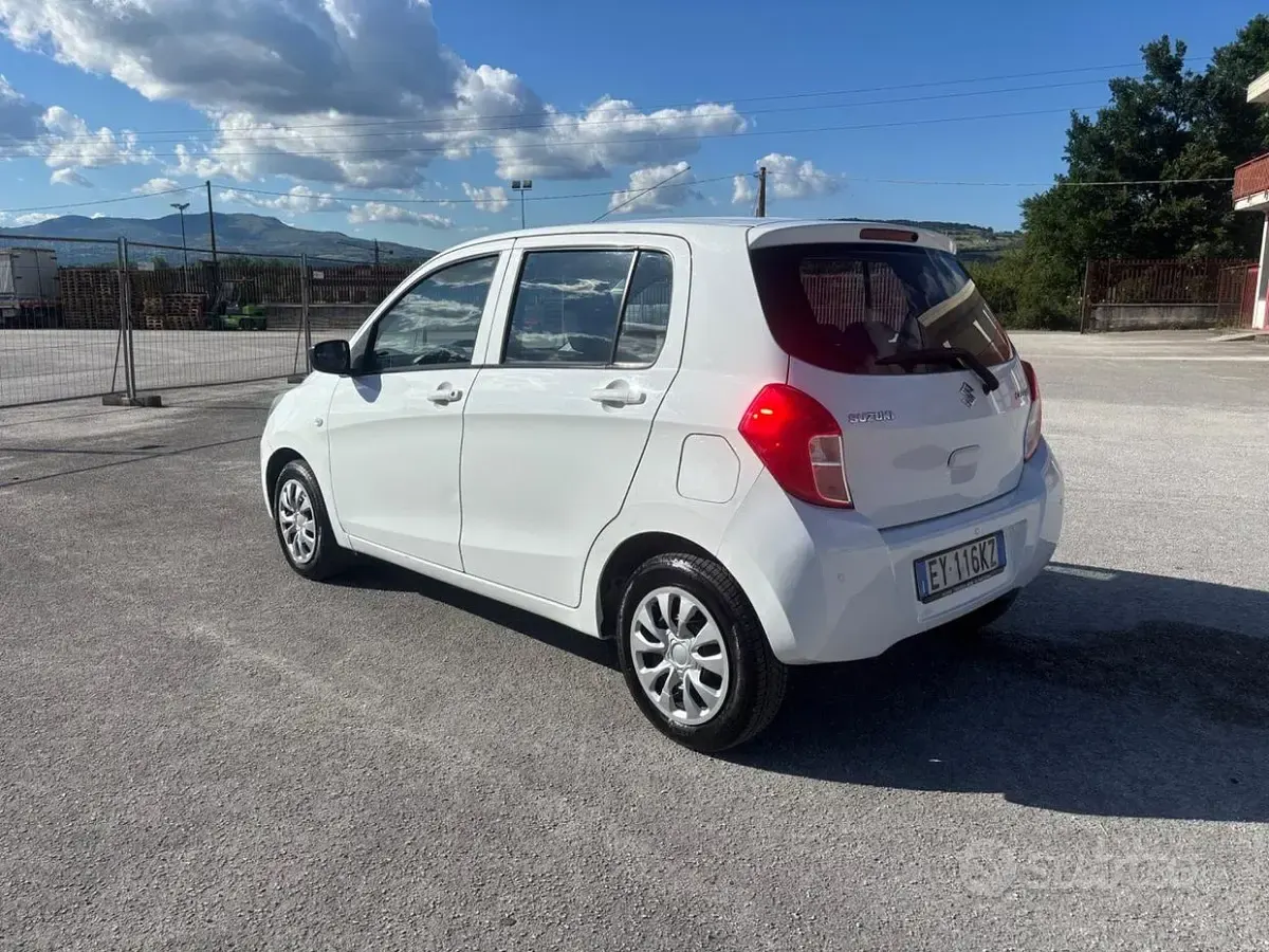Usata Suzuki Celerio Style 68 CV (50 kW) 2015 Bianco Utilitaria