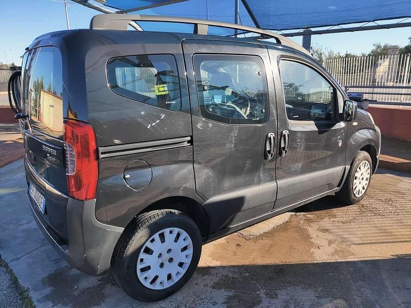 Usata Peugeot TePee Outdoor 75 CV (55 kW) 2011 Nero Station wagon