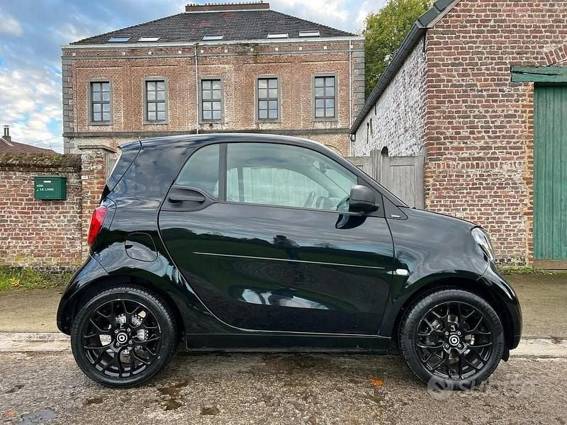 Nero Usata 2017 Smart ForTwo Coupé Passion Coupé | 15.000 € (Buon prezzo) - Immagine 1/4