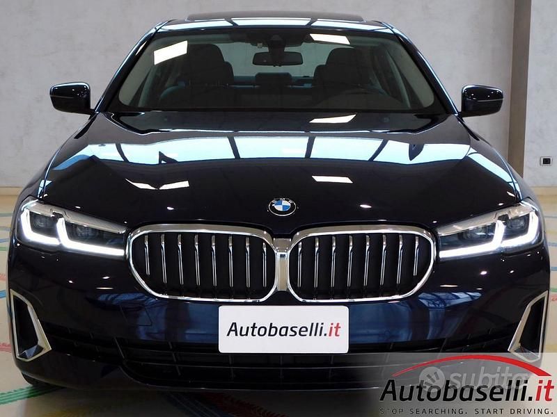 Blu Usata 2023 BMW 530 Luxury Line Tre volumi | 38.900 € (Ottimo prezzo) - Immagine 1/4