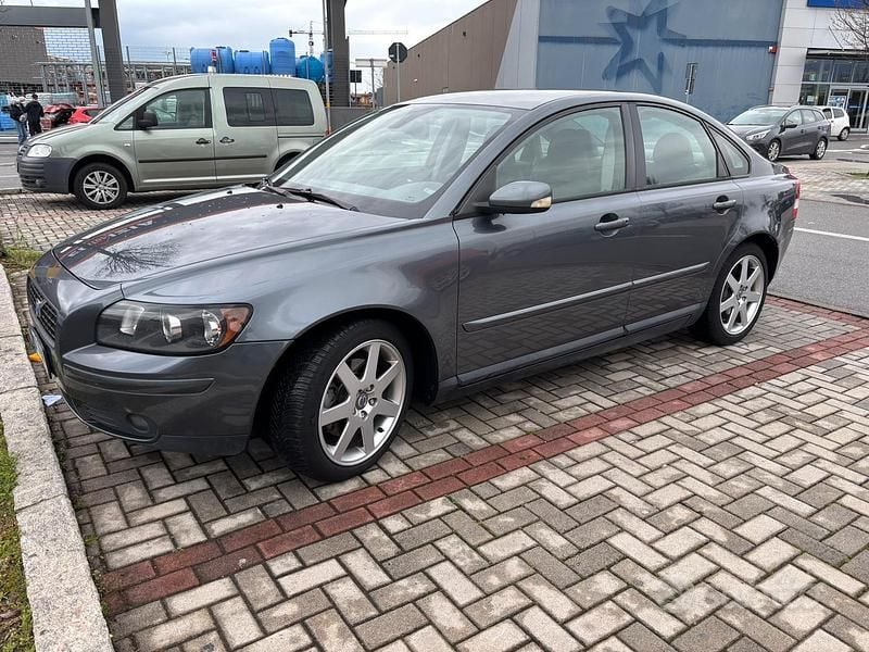 Usata Volvo S40 170 CV (125 kW) 2004 Grigio Berlina