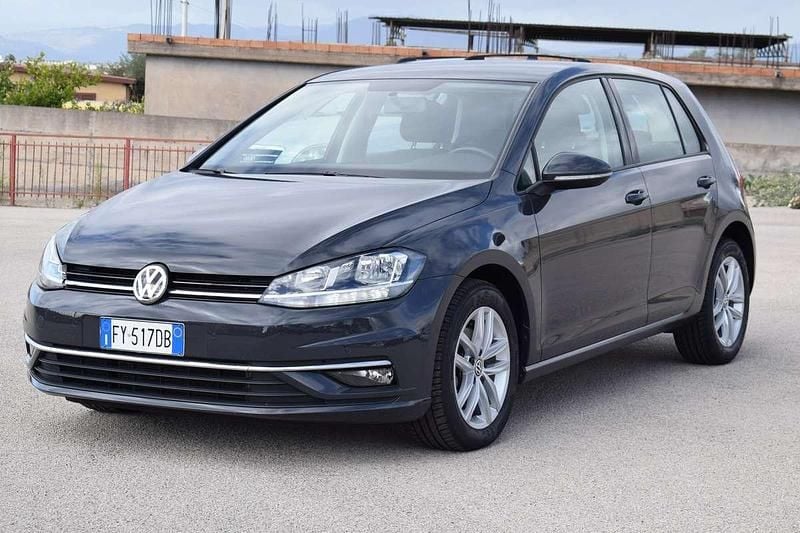 Usata VW Golf VII Business 116 CV (85 kW) 2019 Grigio Berlina