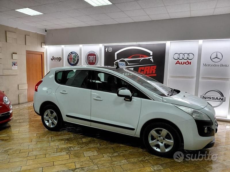 Usata Peugeot 3008 115 CV (84 kW) 2013 Bianco Station wagon